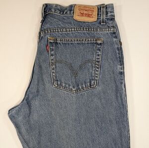 Vintage Levi's 550 Relaxed Tapered, light wash, cotton denim jeans 16M. 2005